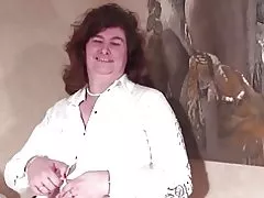 Великі старі бабусі з волохаті піхви